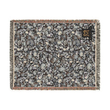 Load image into Gallery viewer, Howlite woven cotton blanket, 54" × 70"