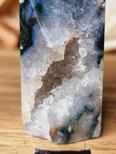 Load image into Gallery viewer, Beautiful Moss Agate Points