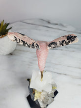Load image into Gallery viewer, Peruvian Rhodonite Hummingbird on Quartz Cluster Base On White Jade Flower with Serpentine Leaves