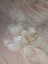 Load image into Gallery viewer, Hollandite Star in Quartz Set 4 (103g)
