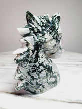 Load image into Gallery viewer, Moss Agate (Tree Agate) Horse Carving
