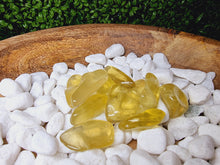 Load image into Gallery viewer, Lemon Quartz Tumble

