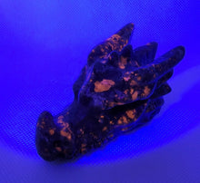 Load image into Gallery viewer, Yooperlite Dragon Skull Carving

