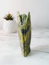 Load image into Gallery viewer, Peruvian Serpentine Angel Carving (177g)
