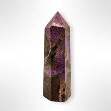 Load image into Gallery viewer, Stichtite With Serpentine Point
