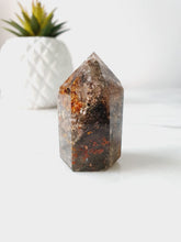 Load image into Gallery viewer, Garden Quartz Point
