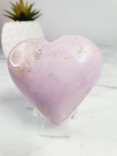 Load image into Gallery viewer, Phosphosiderite Heart #106
